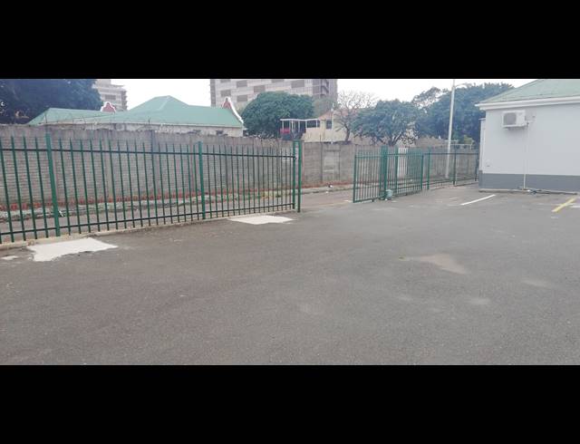 200M² OFFICE FOR SALE IN GLENWOOD